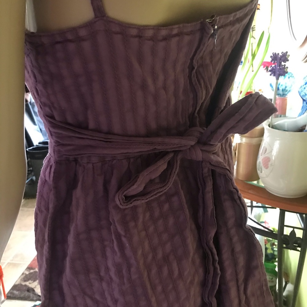 Dresses - Picture 3 of 3